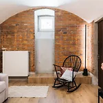 Old Town Oasis - Bespoke *