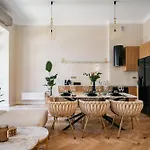 Apartament Old Town Oasis - Bespoke