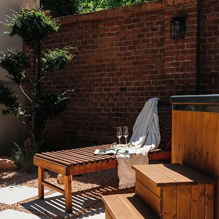 Old Town Oasis - Bespoke شقة كراكوفيا