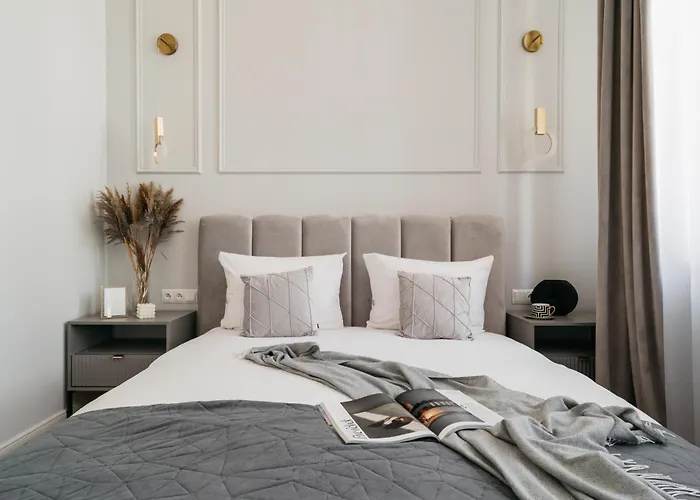 Апартаменты Old Town Oasis - Bespoke *