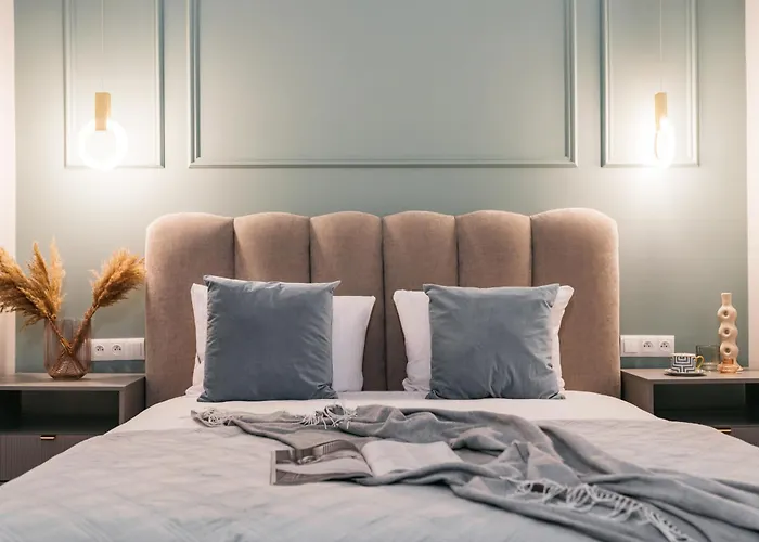 Апартаменты Old Town Oasis - Bespoke Краков