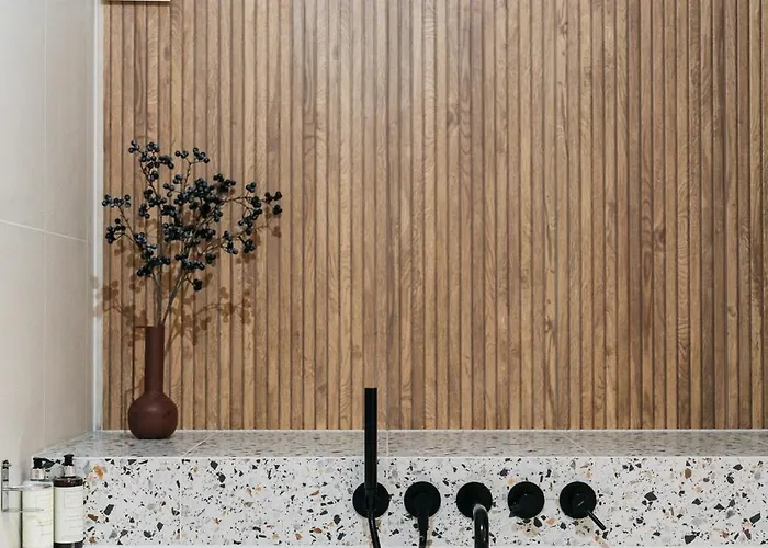 Old Town Oasis - Bespoke Апартаменты