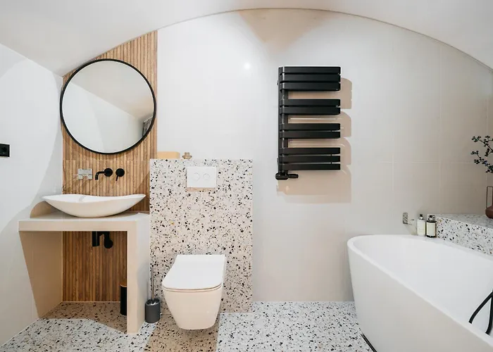 Апартаменты Old Town Oasis - Bespoke Краков