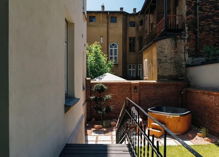 Old Town Oasis - Bespoke Апартаменты Краков