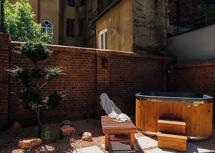 Old Town Oasis - Bespoke